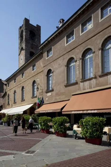 Framed Print : Restaurants, Piazza Vecchia, Bergamo, Lombardy, Italy, Europe Framed Print : Restaurants, Piazza Vecchia, Bergamo, Lombardy, Italy, Europe