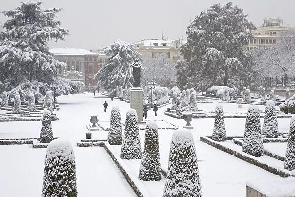 Retiro Park under snow, Madrid, Spain, Europe