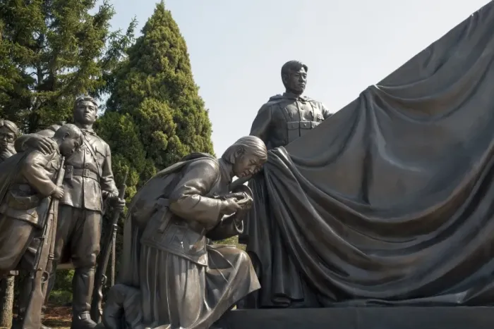 Framed Print : Revolutionary Martyrs Cemetery, Pyongyang, Democratic Peoples Republic of Korea (DPRK), North Korea, Asia