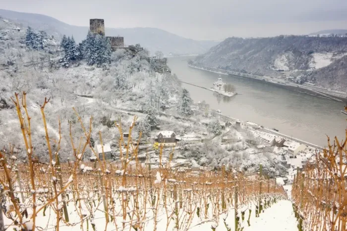 Framed Print : The Rhine River, Pfalz Castle and Gutenfels Castle in winter, Rheinland-Pfalz, Germany, Europe Framed Print : The Rhine River, Pfalz Castle and Gutenfels Castle in winter, Rheinland-Pfalz, Germany, Europe
