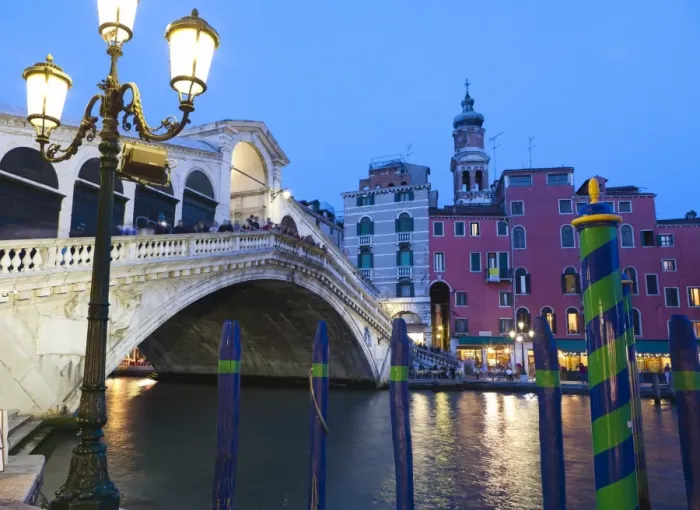Framed Print : Rialto Bridge on the Grand Canal, Venice, UNESCO World Heritage Site, Veneto Framed Print : Rialto Bridge on the Grand Canal, Venice, UNESCO World Heritage Site, Veneto