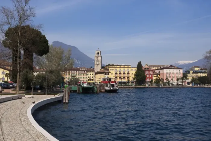 Framed Print : Riva del Garda, Lago di Garda (Lake Garda), Trentino-Alto Adige, Italian Lakes Framed Print : Riva del Garda, Lago di Garda (Lake Garda), Trentino-Alto Adige, Italian Lakes