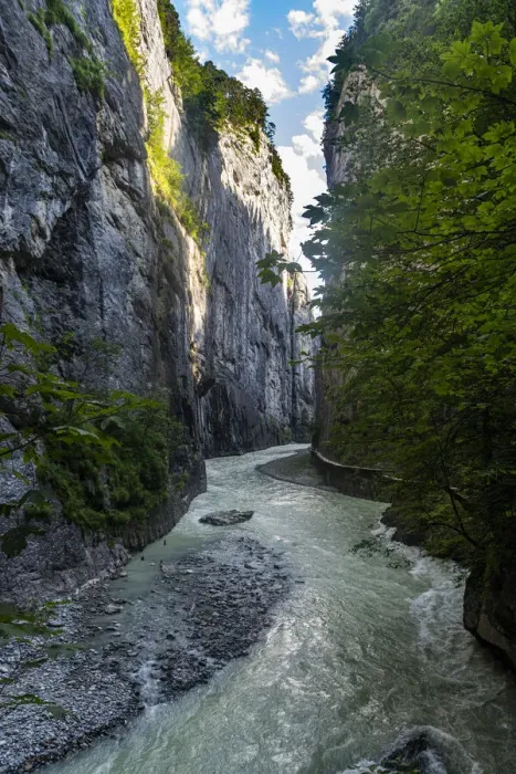 Framed Print : River Aare flowing through the Aare Gorge, Meiringen, Bernese Oberland, Switzerland Framed Print : River Aare flowing through the Aare Gorge, Meiringen, Bernese Oberland, Switzerland
