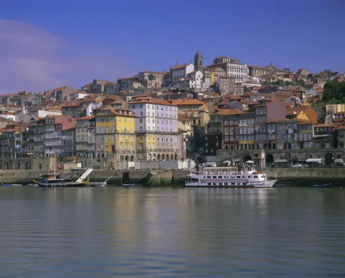 Framed Print : River Douro and city Framed Print : River Douro and city