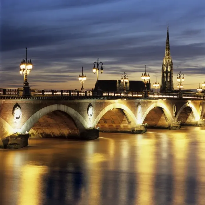 Framed Print : River Garonne and Pont de Pierre at dusk, Bordeaux, Aquitaine, France, Europe Framed Print : River Garonne and Pont de Pierre at dusk, Bordeaux, Aquitaine, France, Europe