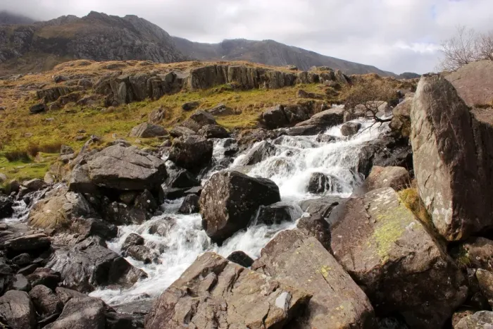 Framed Print : River Idwal drains from Llyn Idwal, in Cwn Idwal before tumbling down the Idwal Falls at Pont Pen-y-benglog, Snowdonia, Wales, United Kingdom, Europe Framed Print : River Idwal drains from Llyn Idwal, in Cwn Idwal before tumbling down the Idwal Falls at Pont Pen-y-benglog, Snowdonia, Wales, United Kingdom, Europe
