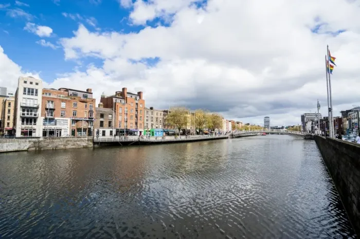 Framed Print : River Liffey flowing through Dublin, Republic of Ireland, Europe