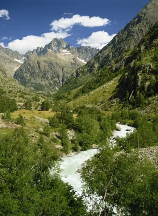 Framed Print : River and mountains of the Veneon Valley in the Parc National des Ecrins Framed Print : River and mountains of the Veneon Valley in the Parc National des Ecrins