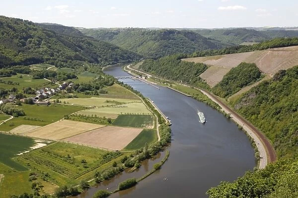 River Saar near Taben-Hamm, Rhineland-Palatinate, Germany, Europe