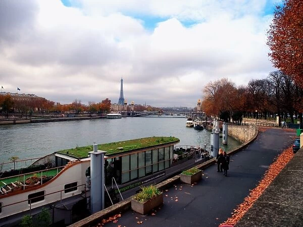 River Seine and Eiffel Tower, Paris, France, Europe