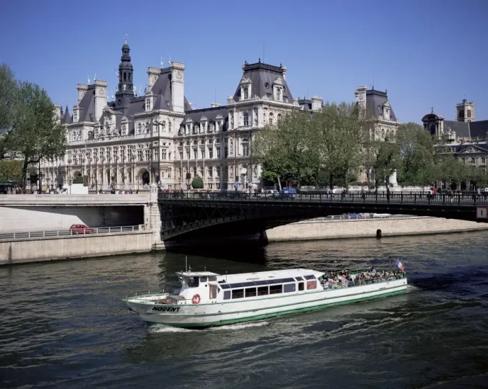 Framed Print : River Seine and Hotel de Ville, Paris, France, Europe Framed Print : River Seine and Hotel de Ville, Paris, France, Europe