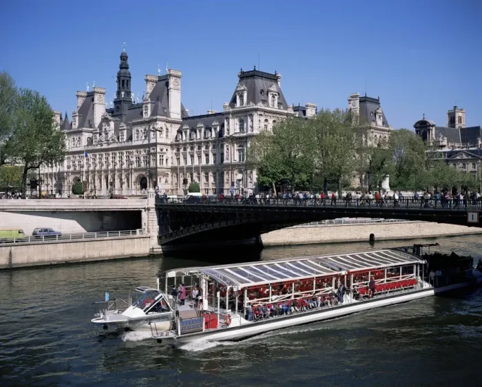 Framed Print : River Seine and Hotel de Ville, Paris, France, Europe Framed Print : River Seine and Hotel de Ville, Paris, France, Europe