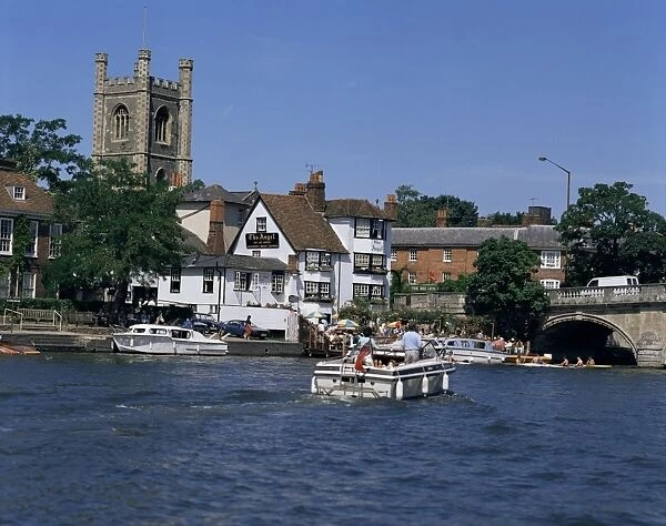 River Thames, Henley-on-Thames, Oxfordshire, England, United Kingdom, Europe