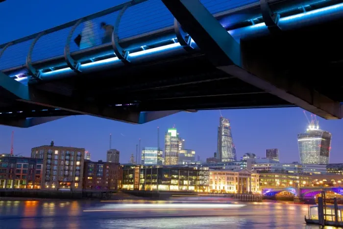 Framed Print : River Thames, Millennium Bridge and City of London skyline at dusk, London, England, United Kingdom, Europe Framed Print : River Thames, Millennium Bridge and City of London skyline at dusk, London, England, United Kingdom, Europe