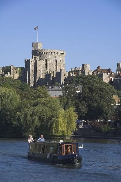 River Thames and Windsor Castle, Berkshire, England, United Kingdom, Europe
