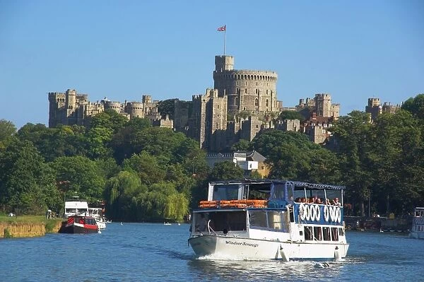 River Thames and Windsor Castle, Berkshire, England, United Kingdom, Europe