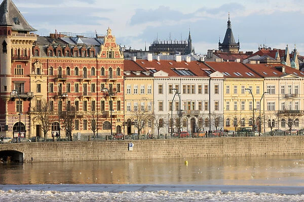Across the River Vltava and the colourful baroque houses, Prague, Czech Republic, Europe