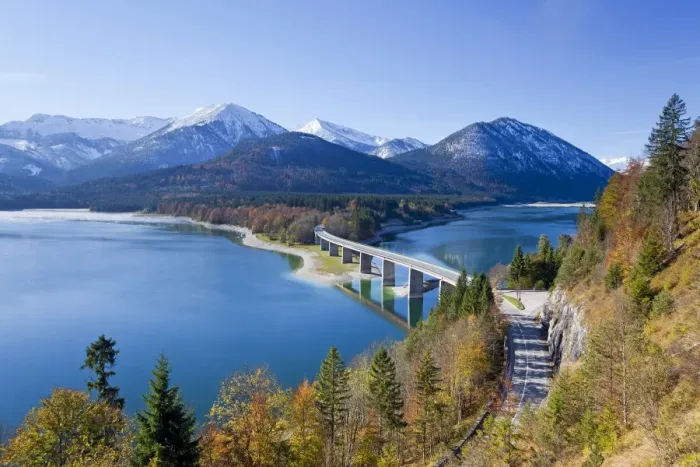 Framed Print : Road bridge over Lake Sylvenstein, with mountains in the background, Bavaria Framed Print : Road bridge over Lake Sylvenstein, with mountains in the background, Bavaria