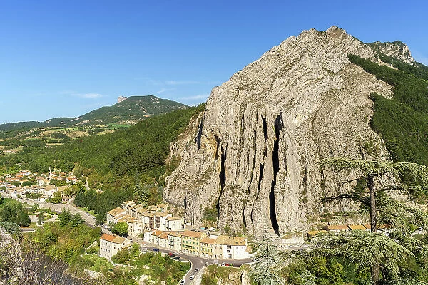 Rocher de la Baume, Sisteron Rock, Sisteron, Alpes-de-Haute-Provence, Provence-Alpes-Cote d'Azur, Provence, France, Europe