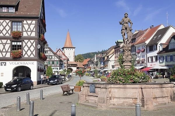 Rohrbrunnen fountain and Oberturm Tower, Gengenbach, Kinzigtal Valley, Black Forest, Baden Wurttemberg, Germany, Europe