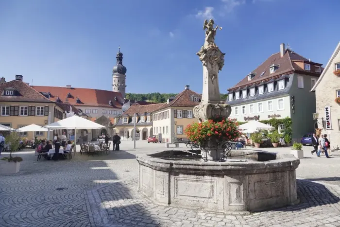 Framed Print : Rokoko fountain on market square, view to the castle, Weikersheim, Hohenlohe Region, Taubertal Valley, Romantische Strasse (Romantic Road), Baden Wurttemberg, Germany, Europe Framed Print : Rokoko fountain on market square, view to the castle, Weikersheim, Hohenlohe Region, Taubertal Valley, Romantische Strasse (Romantic Road), Baden Wurttemberg, Germany, Europe