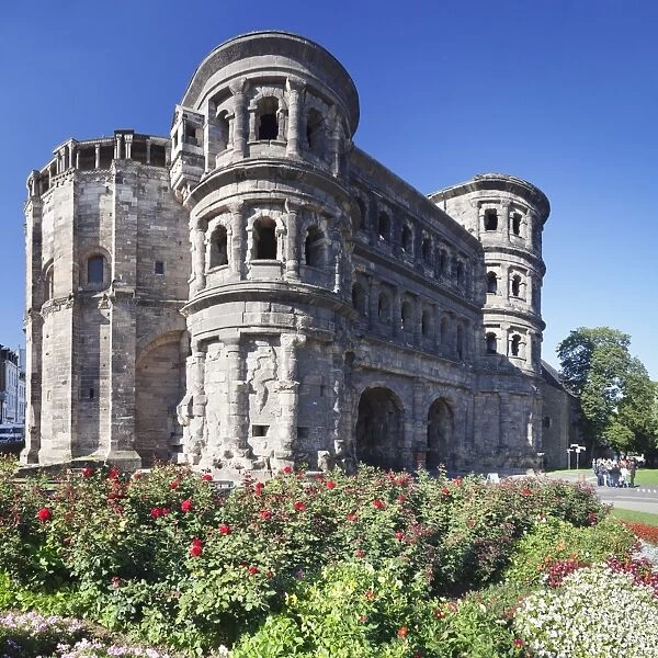 Roman city gate, Porta Nigra, UNESCO World Heritage Site, Trier, Mosel Valley, Rhineland-Palatinate