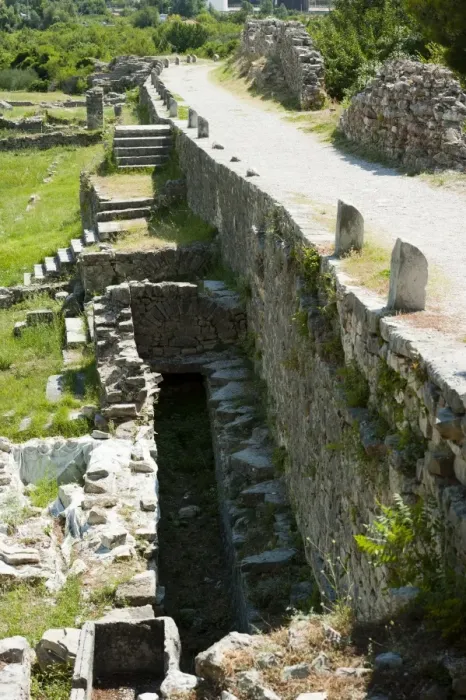 Framed Print : The Roman ruins of Solin (Salona), region of Dalmatia, Croatia, Europe Framed Print : The Roman ruins of Solin (Salona), region of Dalmatia, Croatia, Europe