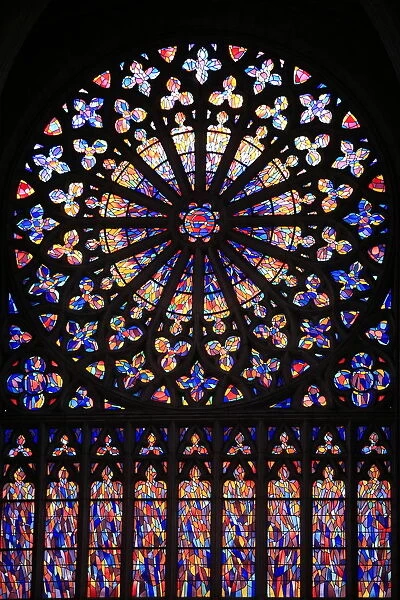 Rose window, Saint-Vincent cathedral, St. Malo, Ille-et-Vilaine, Brittany, France, Europe