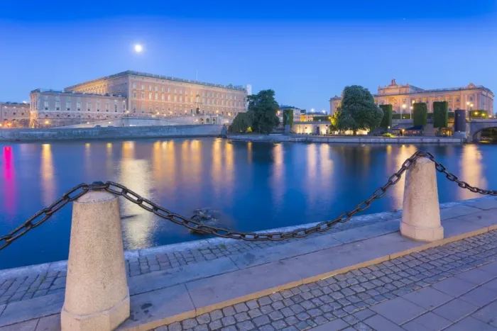 Framed Print : The Royal Palace at dusk, Gamla Stan, Stockholm, Sweden, Scandinavia, Europe Framed Print : The Royal Palace at dusk, Gamla Stan, Stockholm, Sweden, Scandinavia, Europe