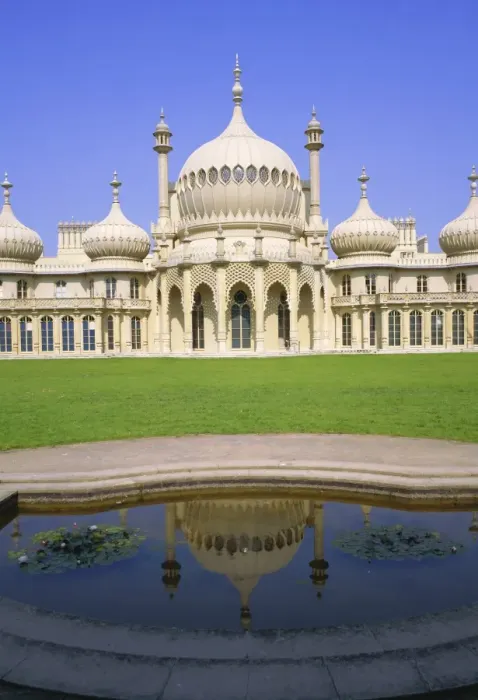 Framed Print : The Royal Pavilion, built by the Prince Regent, later to become King George IV Framed Print : The Royal Pavilion, built by the Prince Regent, later to become King George IV