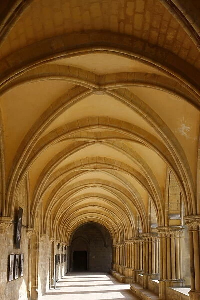 Royaumont Abbey cloister, Asnieres-sur-Oise, Val d Oise, France, Europe