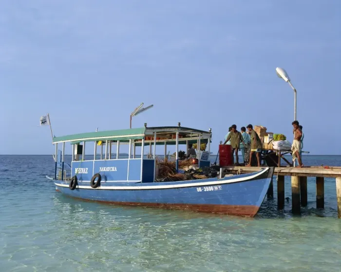 Framed Print : Rubbish collection by Dhomi on the island of Nakatchafushi
