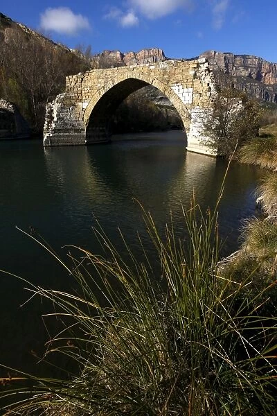 A ruined bridge near Camarassa, Lleida, Lleida Province, Catalonia, Spain, Europe
