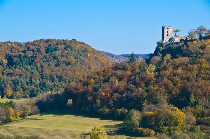 Framed Print : The ruins of castle Neideck in autumm, Franconian Switzerland region, Franconia Framed Print : The ruins of castle Neideck in autumm, Franconian Switzerland region, Franconia