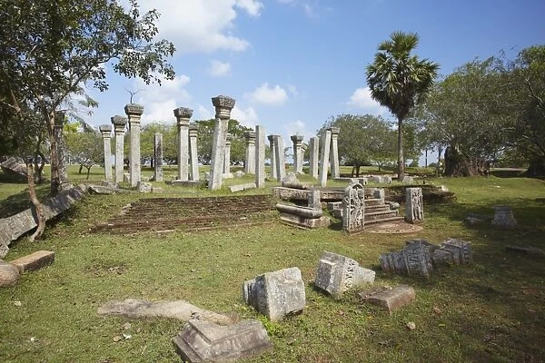 Ruins of Kujjatissa Pabbata in Mahavihara Monastery, Anuradhapura, UNESCO World Heritage Site, North Central Province, Sri Lanka, Asia