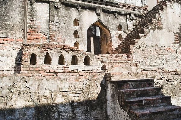 Ruins of old steps at King Narais Palace, Lopburi, Thailand, Southeast Asia, Asia