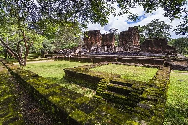 Ruins of Parakramabahus Royal Palace, Polonnaruwa, UNESCO World Heritage Site, Cultural Triangle, Sri Lanka, Asia
