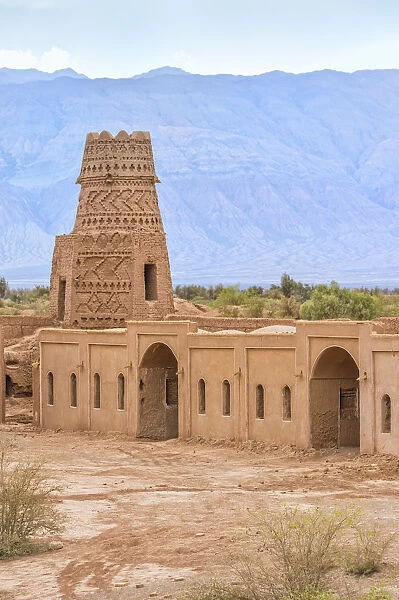 Ruins of Shafiabad caravanserai, Kerman Province, Iran, Middle East