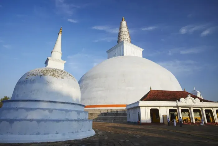 Framed Print : Ruvanvelisaya Dagoba, Anuradhapura, UNESCO World Heritage Site, North Central Province, Sri Lanka, Asia Framed Print : Ruvanvelisaya Dagoba, Anuradhapura, UNESCO World Heritage Site, North Central Province, Sri Lanka, Asia