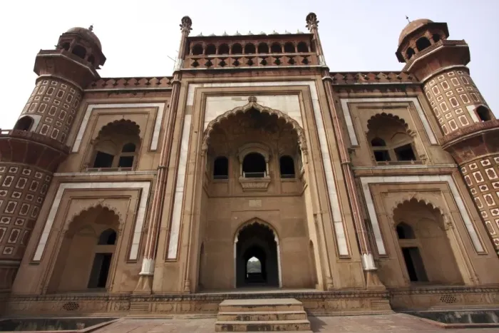 Framed Print : Safdarjung Tomb, Delhi, India, Asia Framed Print : Safdarjung Tomb, Delhi, India, Asia
