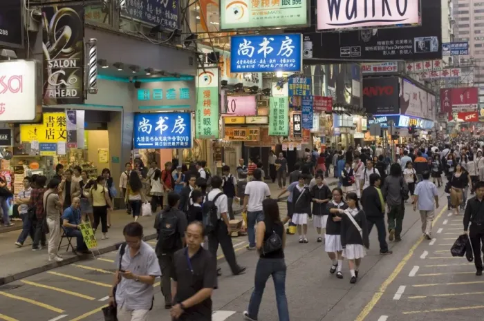 Framed Print : Sai Yeung Choi street, Mong Kok district, Kowloon, Hong Kong, China, Asia Framed Print : Sai Yeung Choi street, Mong Kok district, Kowloon, Hong Kong, China, Asia
