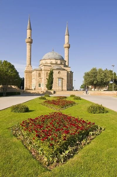Saidlar Xiyabani, a little Turkish style mosque overlooking Baku, Azerbaijan