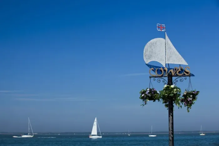 Framed Print : Sail boats on the Solent, Cowes, Isle of Wight, England, United Kingdom, Europe Framed Print : Sail boats on the Solent, Cowes, Isle of Wight, England, United Kingdom, Europe