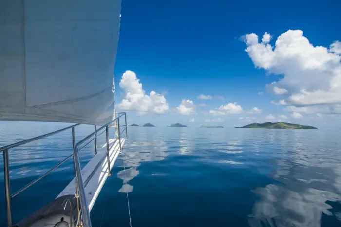 Framed Print : Sailing in the very flat waters of the Mamanuca Islands, Fiji, South Pacific Framed Print : Sailing in the very flat waters of the Mamanuca Islands, Fiji, South Pacific