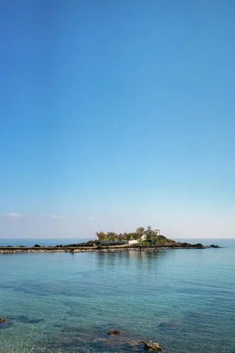 Framed Print : Saint Fokas Orthodox chapel on the coast of Greece, Peloponnese, Greece