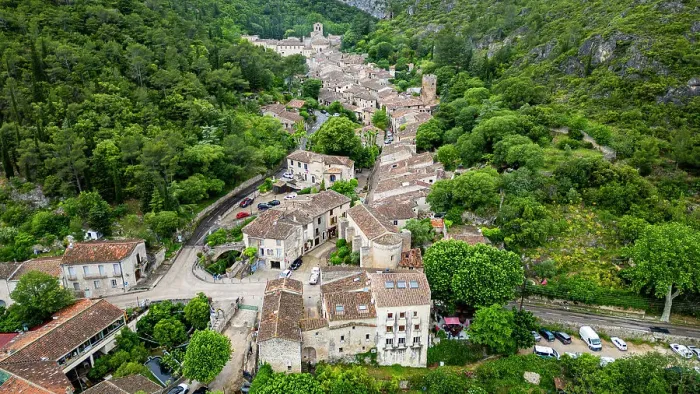 Framed Print : Saint-Guilhem-le-Desert, UNESCO World Heritage Site, Camino de Santiago, Herault, Occitanie, France, Europe Framed Print : Saint-Guilhem-le-Desert, UNESCO World Heritage Site, Camino de Santiago, Herault, Occitanie, France, Europe