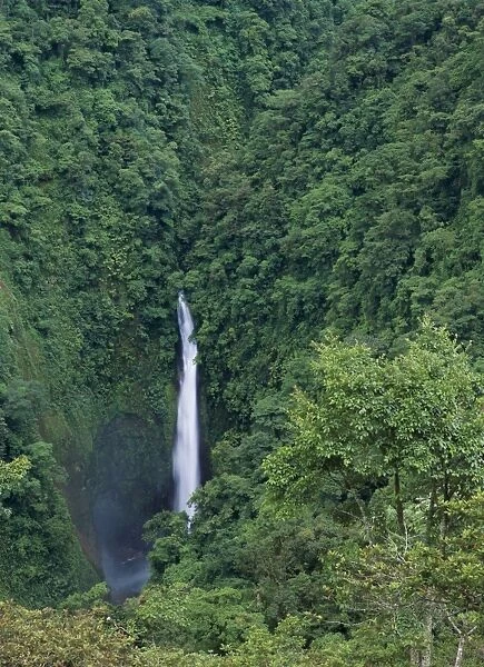 San Fernando waterfall on Rui Lapaz, Vara Blanca, Heredia Province, Costa Rica
