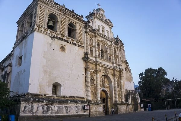 San Francisco church, Antigua, UNESCO World Heritage Site, Guatemala, Central America