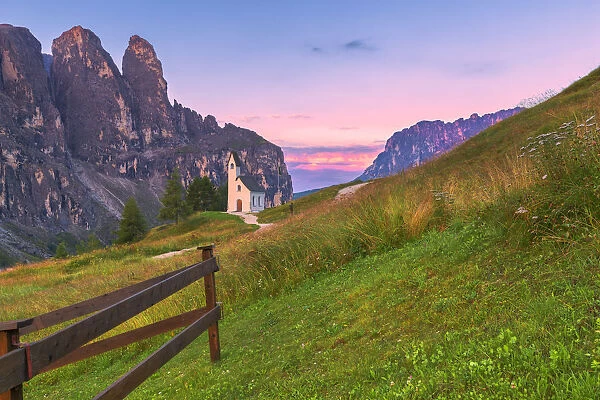 San Maurizio Chapel. Gardena Pass, Gardena Valley, Dolomites, South Tyrol, Italy, Europe