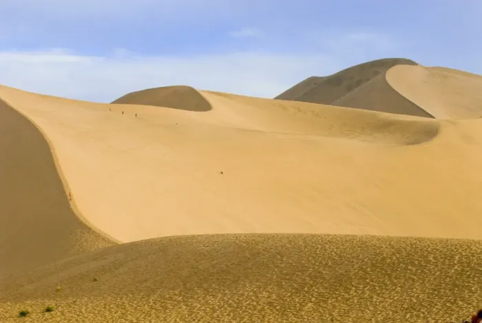 Framed Print : Sand dunes and oasis, desert, Whistling Dune, Dunhuang, Gansu, China, Asia Framed Print : Sand dunes and oasis, desert, Whistling Dune, Dunhuang, Gansu, China, Asia